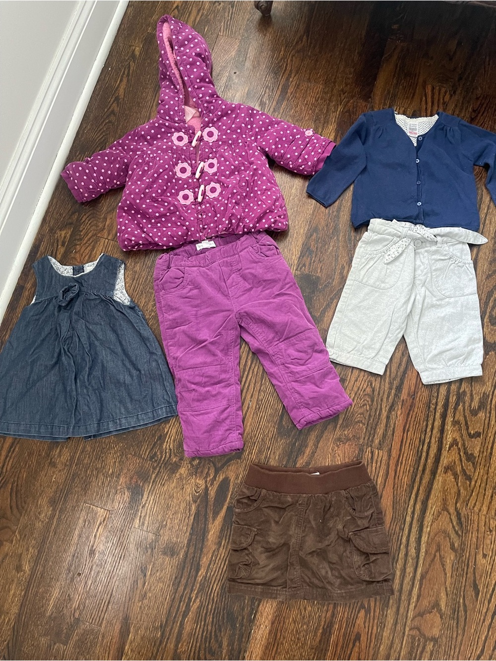Bundle of Girls Clothing. Size 12-18 month